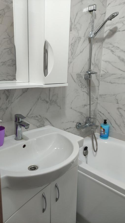 Василя Стуса 10/77 City Rooms Bila Tserkva Ngoại thất bức ảnh